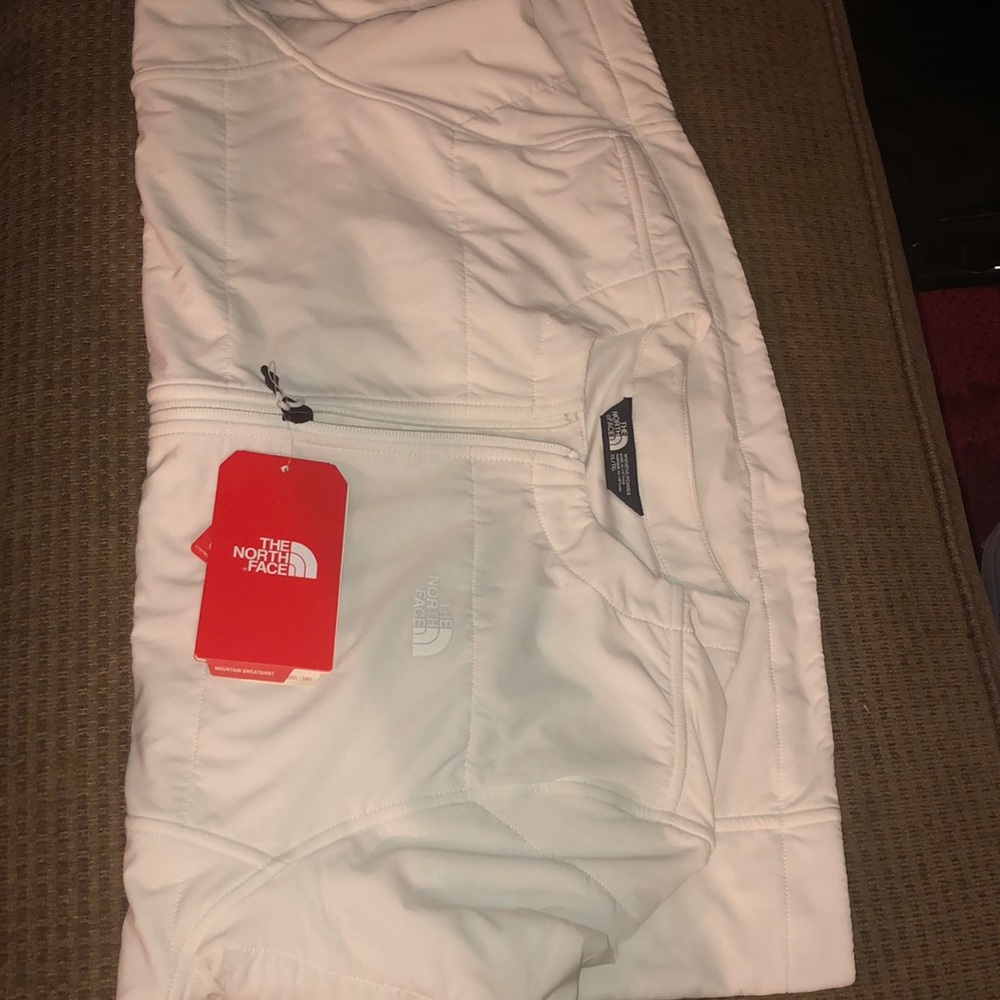 North Face white mtn sweatshirt white on white